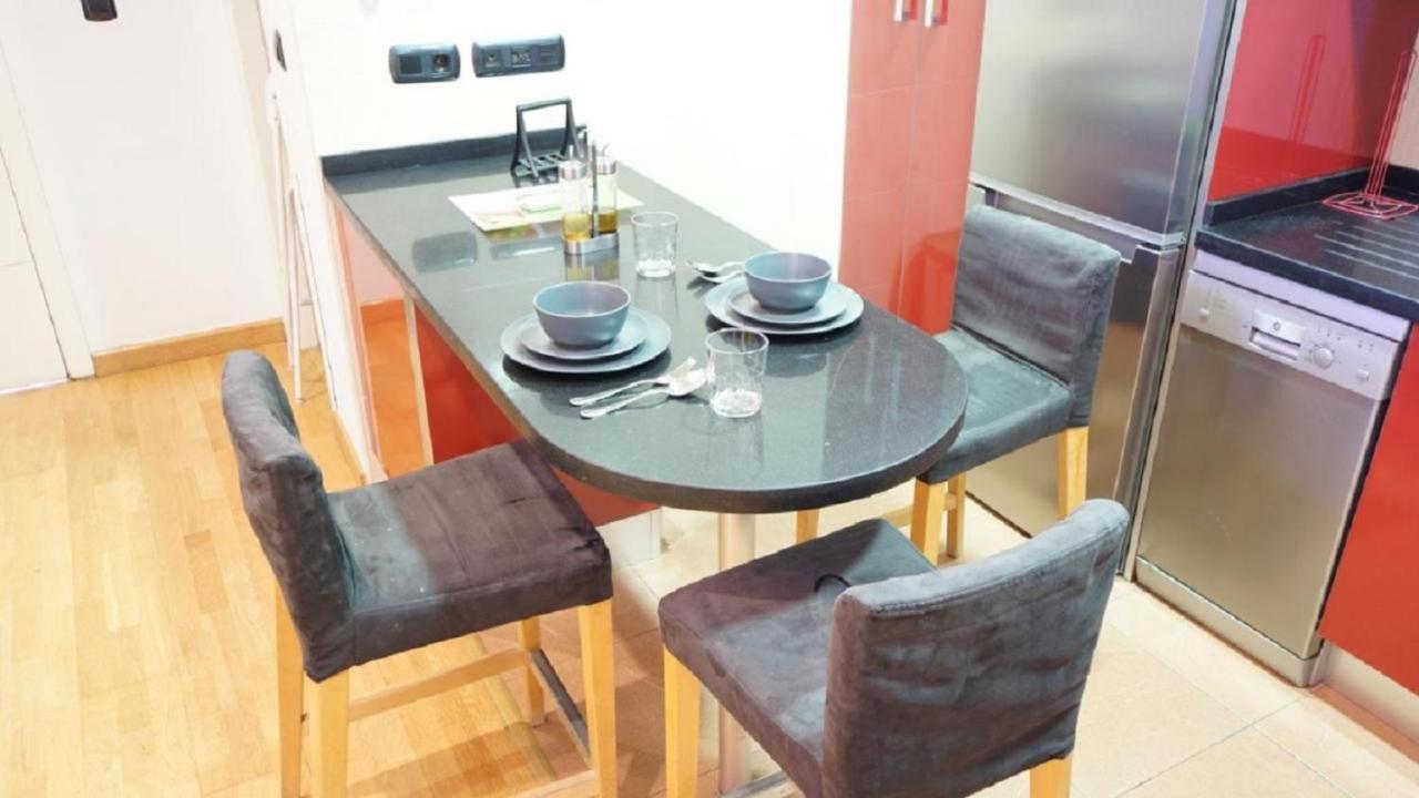 Duplex Puerta Carmona - Kainga Homes Севиля Екстериор снимка